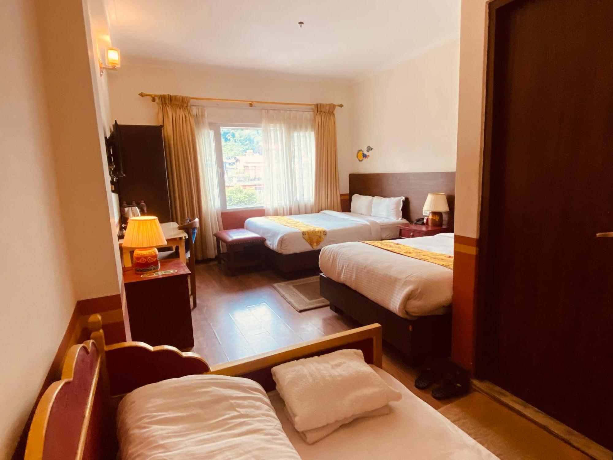 Three Jewels Boutique Hotel بوكْرا المظهر الخارجي الصورة