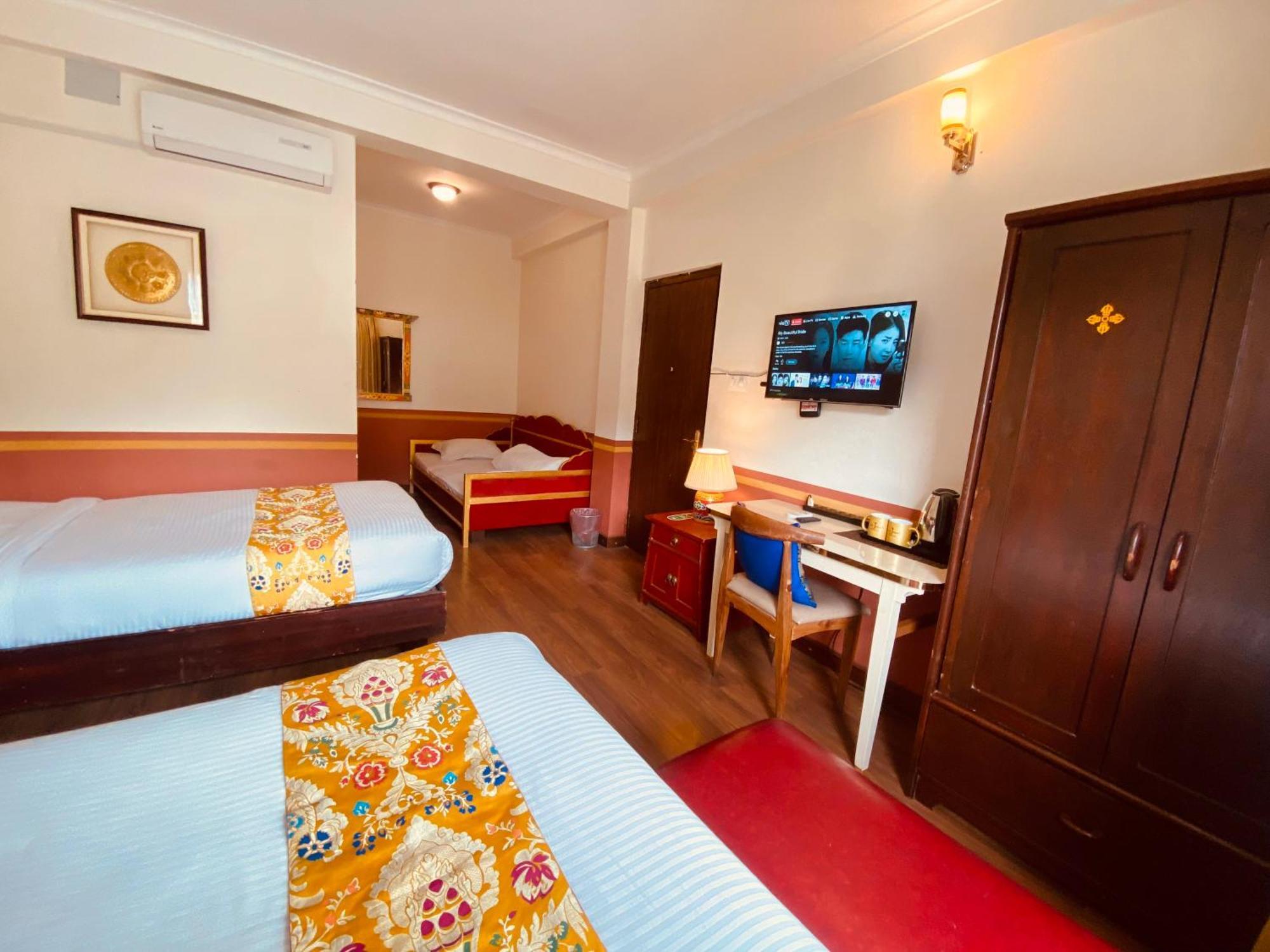 Three Jewels Boutique Hotel بوكْرا المظهر الخارجي الصورة