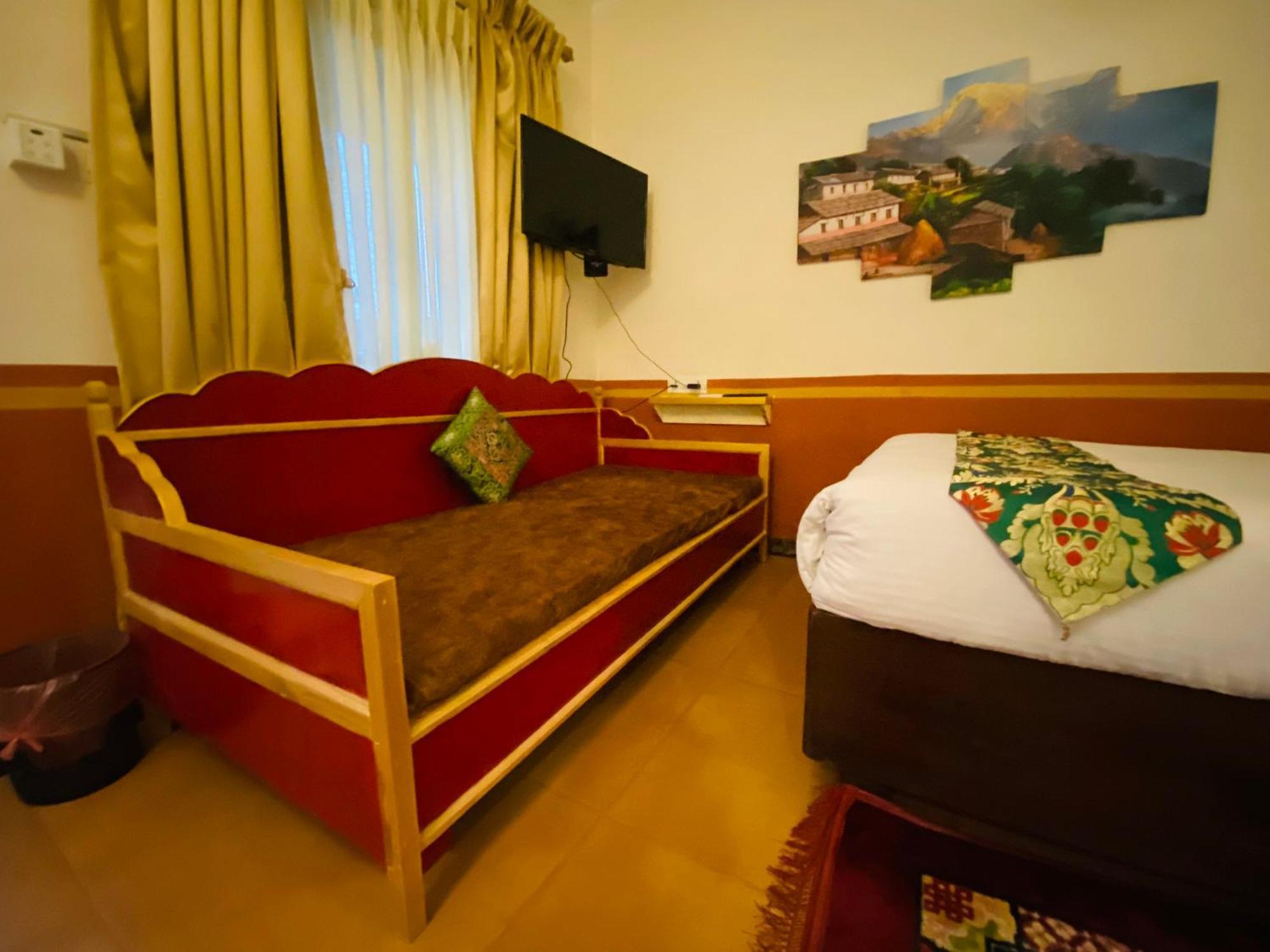 Three Jewels Boutique Hotel بوكْرا المظهر الخارجي الصورة