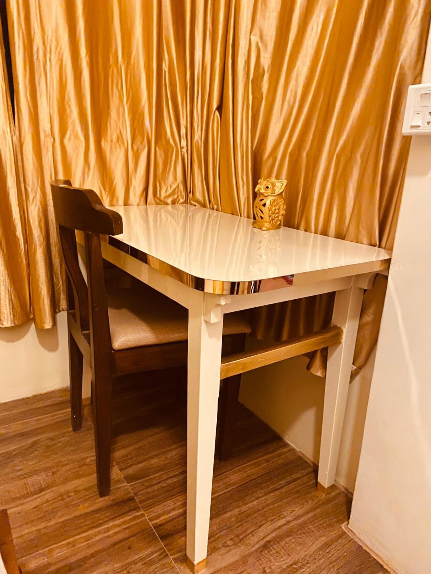 Three Jewels Boutique Hotel بوكْرا المظهر الخارجي الصورة