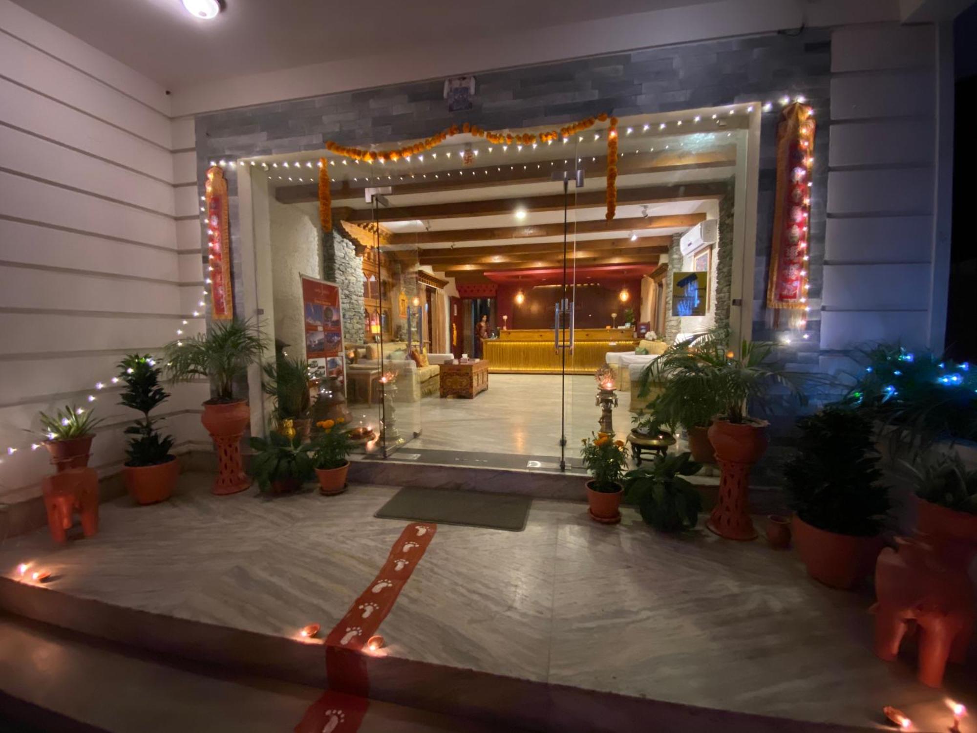Three Jewels Boutique Hotel بوكْرا المظهر الخارجي الصورة